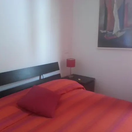 A Due Passi Dal Centro Bed&Breakfast-2