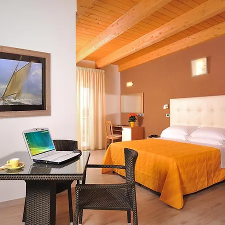 Hotel Favorita Easy Stay B&B-2