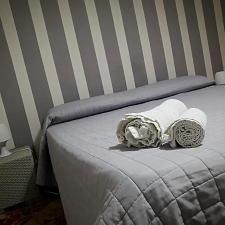 Al Civico 8 - B&B - Palermo-3