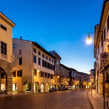 Mercatovecchio Luxury Suites-3