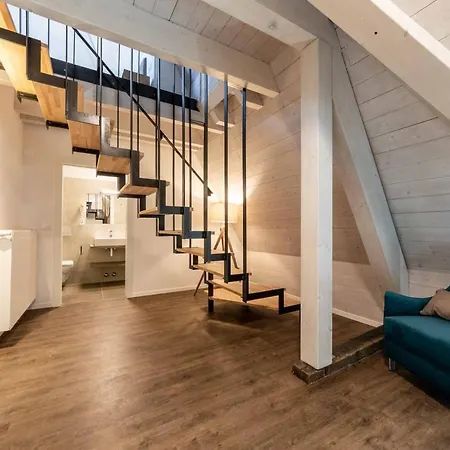 Stay Cooper L Guesthouse Zum Loewen-3