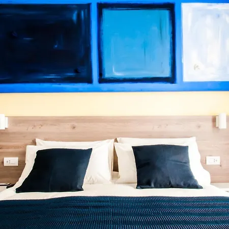Demi Rooms-2