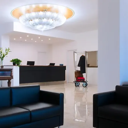Cdh Hotel Modena-2