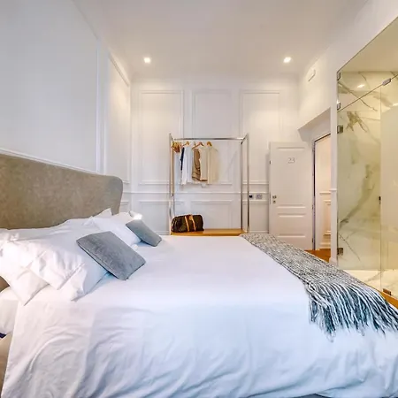 Via Chiodo Luxury Rooms-2