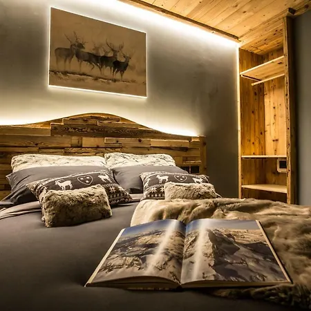 Alpine Rooms Guesthouse-3