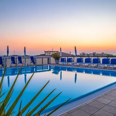 Renzo Hotel-2