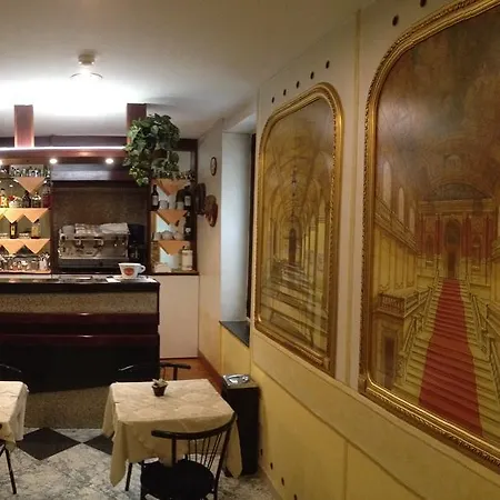 Hotel Vienna-3