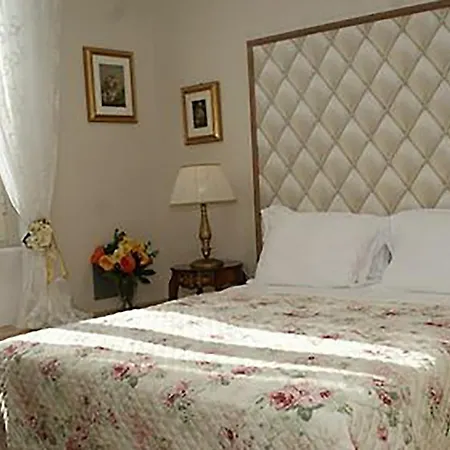 Landlord In Trastevere-3