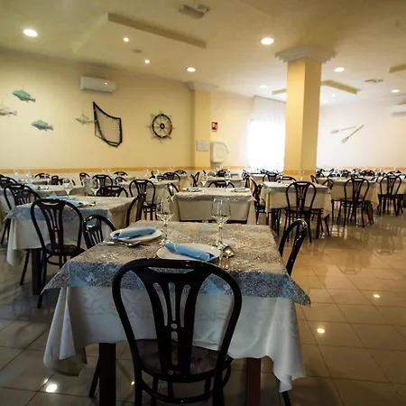 Hotel 21 Riccione-3