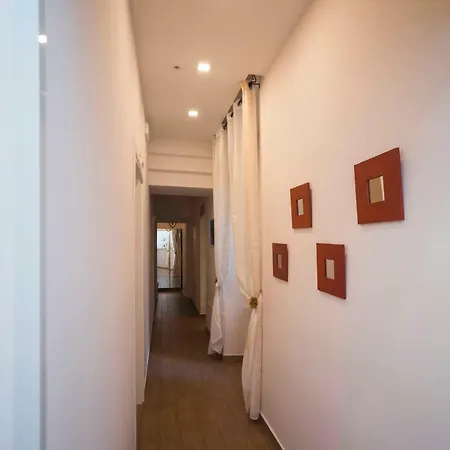 Fabiola's Home-2