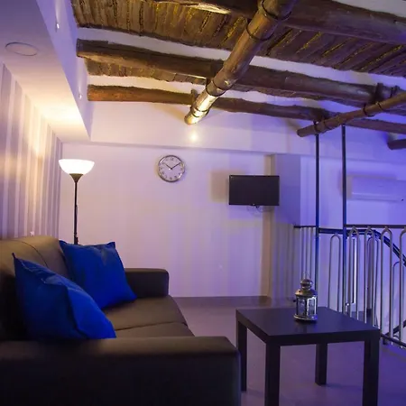 Vesuvius Luxury Suites-2