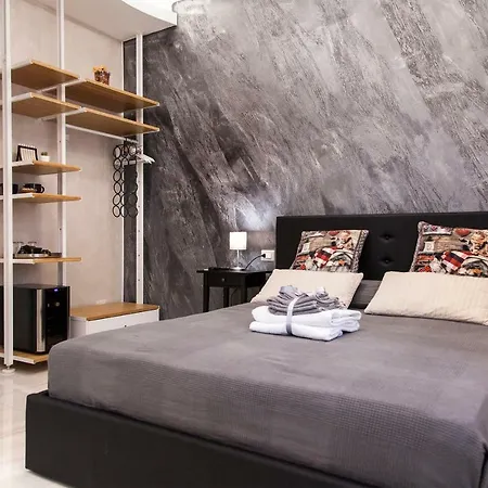 Silver House-2