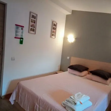 Central Guesthouse (Adults Only)-2