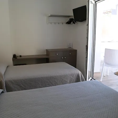 Hotel Alguer Camp Nou-3