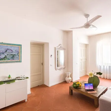 Villa Zagara - La Serra-2