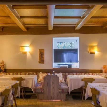 Hotel Italia-2