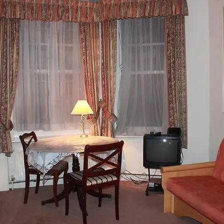 Kensingtoncourt Aparthotel-2
