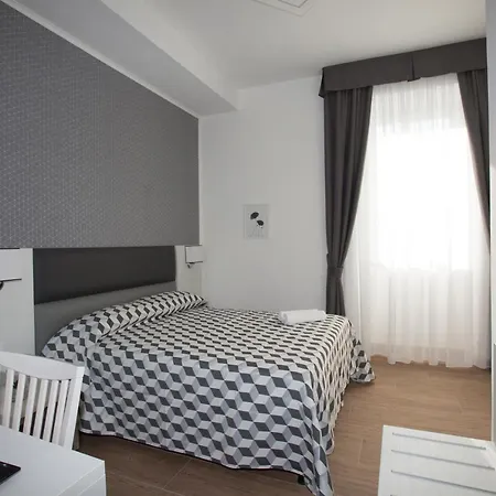 Guesthouse Porto di Roma-3
