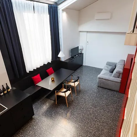 Pepper Suite-2