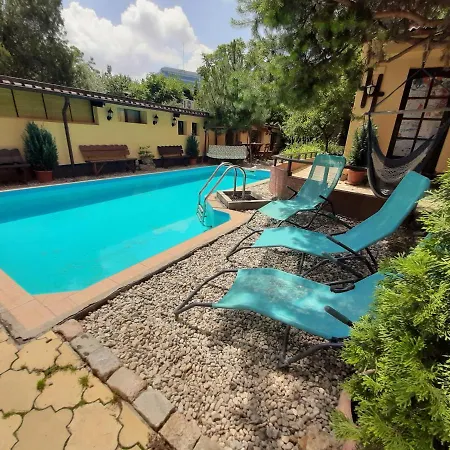 Casa Mica Guesthouse-2