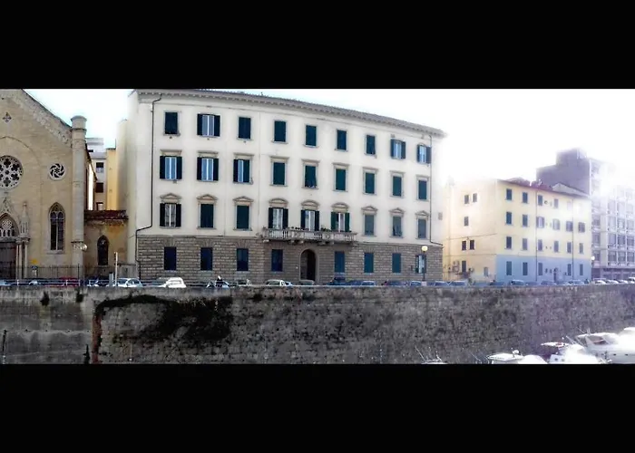 900 Bed and Breakfast Livorno