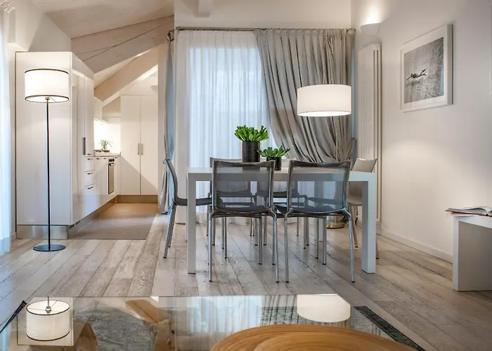 Residence Lungomare - Charming Apartments Riccione