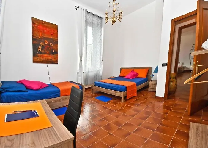 Borgo 98 Guest House Tripla con bagno privato Livorno