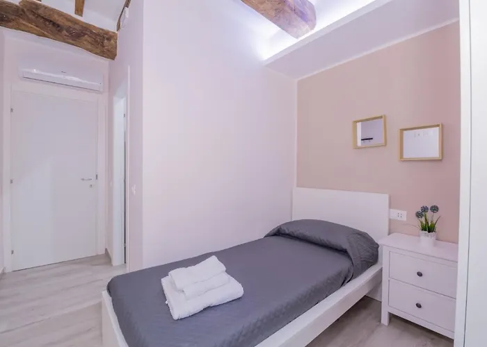 Hotel Residenza Borgo Guazzo Parma