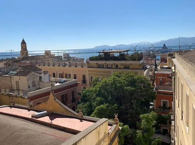 Bed and Breakfast Altrove Cagliari
