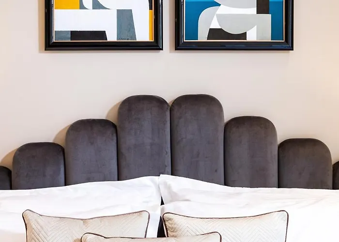 Hotel Athenian Foss