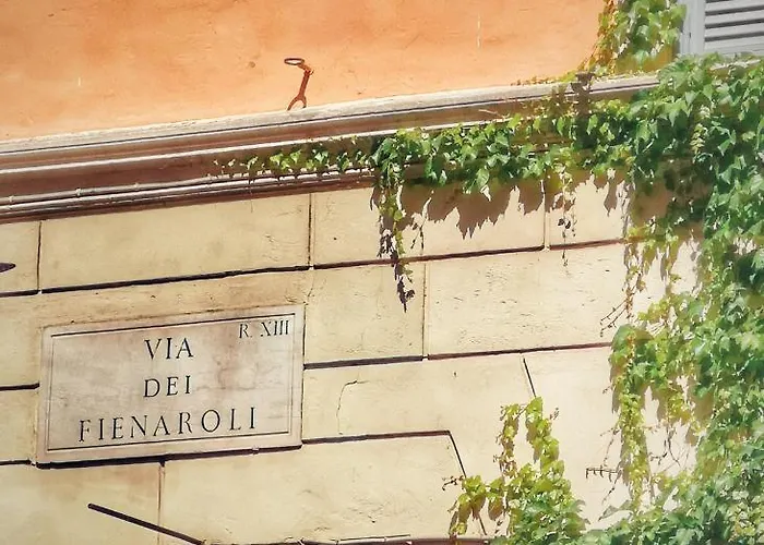 Trastevere Glasshouse Roma