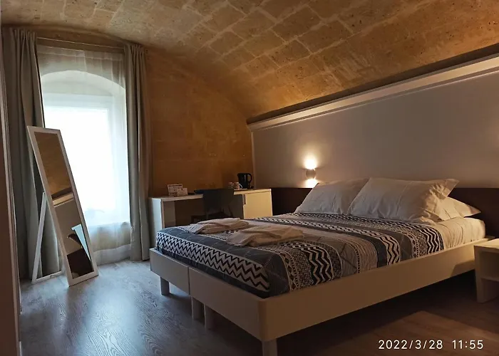 Hotel In & Out Matera