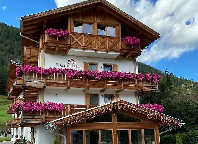 Hotel Garni Lastei Pozza di Fassa