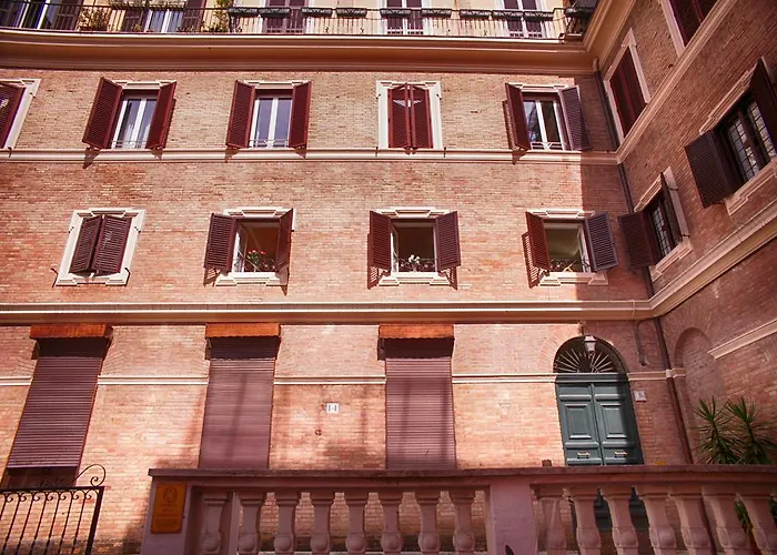 Hotel Domus Real Cardello Roma