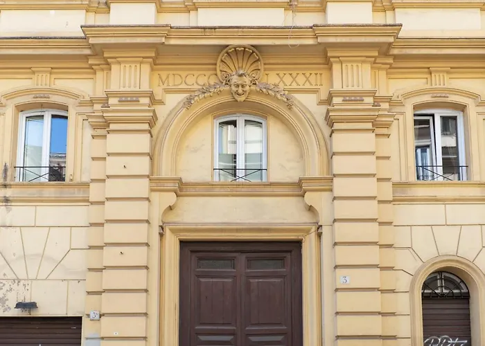 White Ostilia Guesthouse Roma