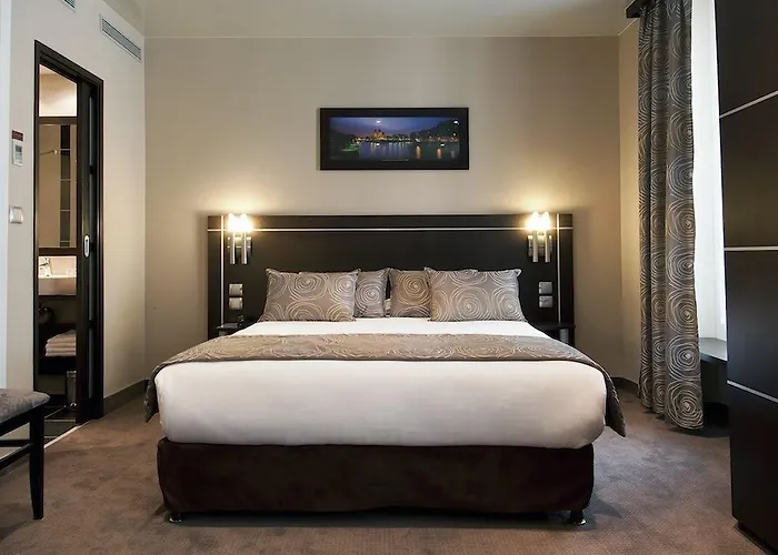 Hotel Choiseul Opera Parigi