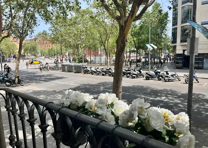 Hotel Front Arc Barcellona