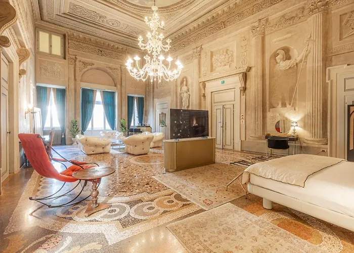 Corte Realdi - Palazzo Camozzini Verona