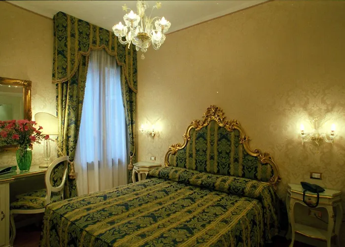 Casa Pisani Canal Venezia