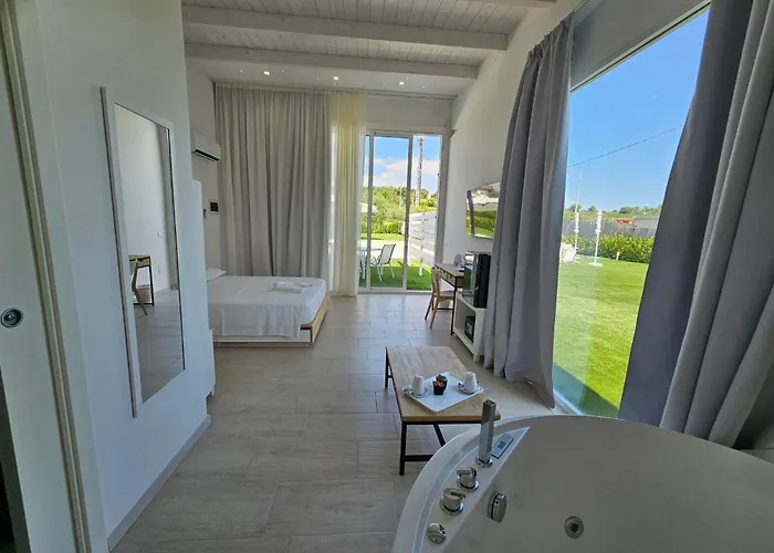 Pool Suite - Città Bianca Pescara