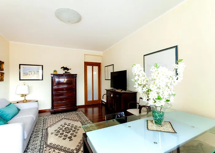 Appia Nuova Lucrezia Apartment Roma