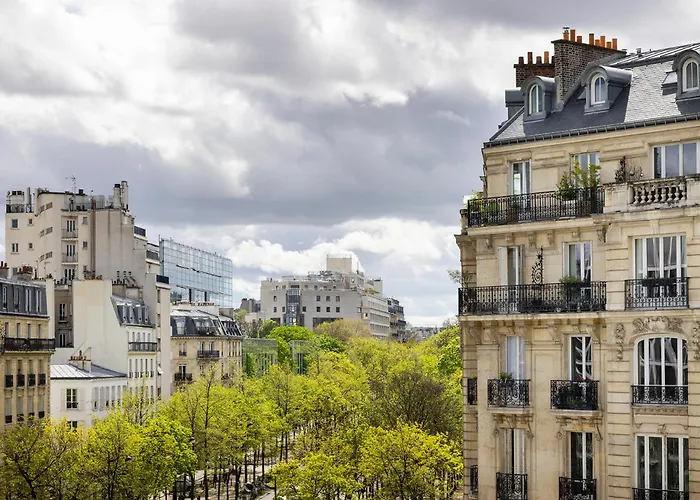 Hotel Aiglon Parigi
