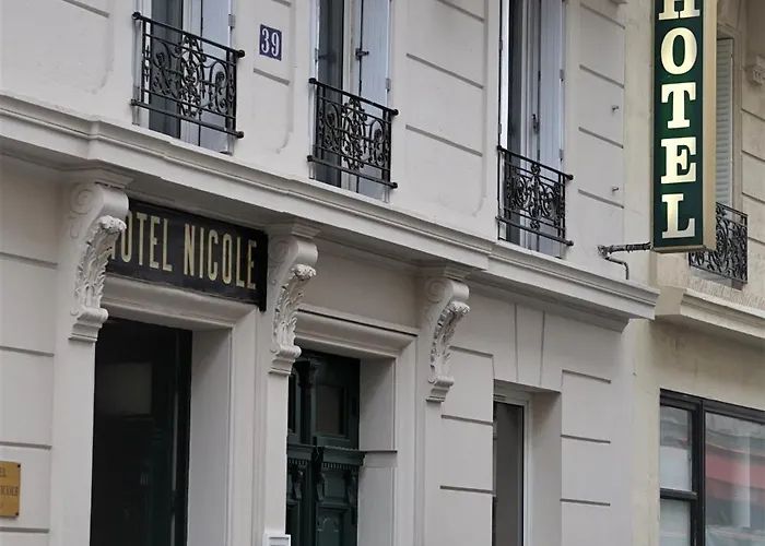 Hotel Pierre Nicole Parigi