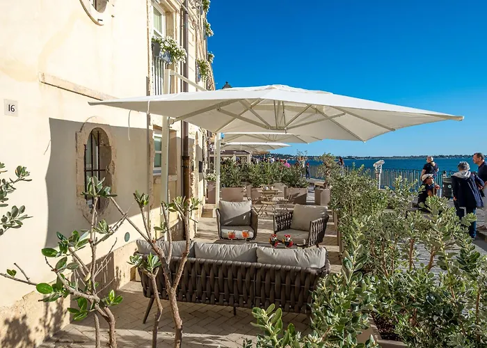 Palazzo Alfeo Aparthotel Syracuse