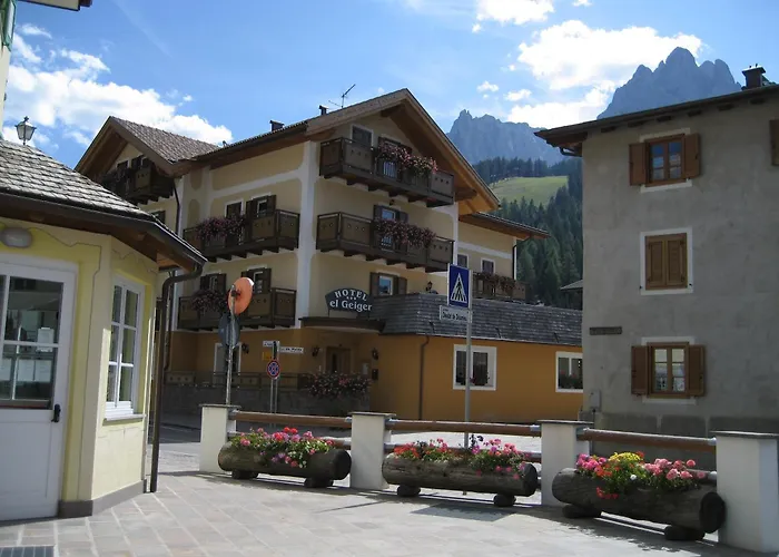 Hotel El Geiger Pozza di Fassa