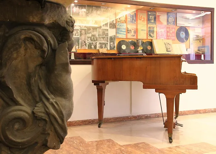 Hotel Luna Rossa Napoli