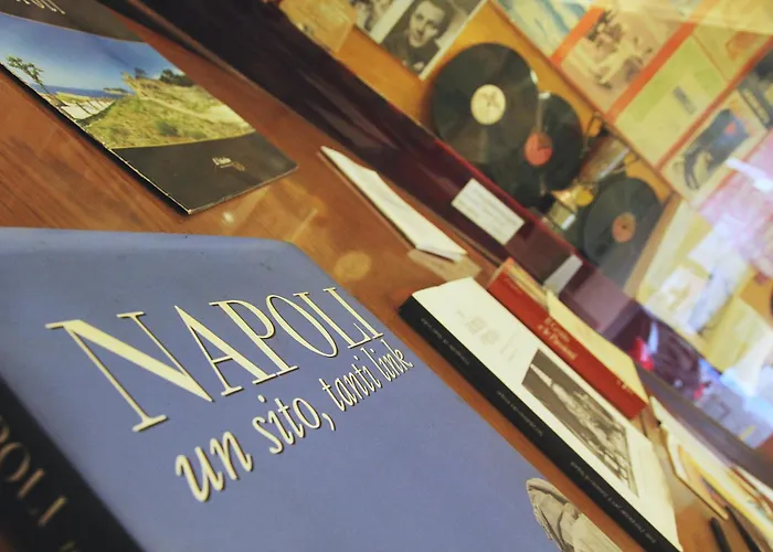 Hotel Luna Rossa Napoli