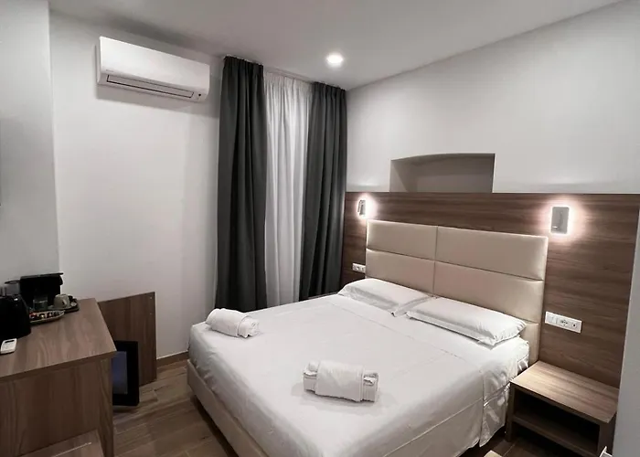 Garden Of Vatican'S Roma