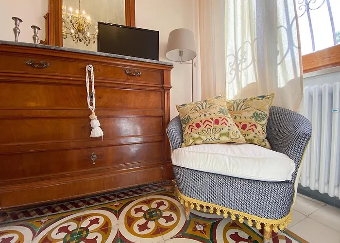 Hotel At Fourth Cagliari