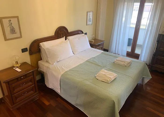 Appia Nuova Lucrezia Apartment Roma